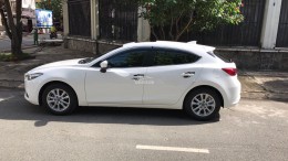 Mazda 3 Facefilt Hatchbach Đời 2017 màu trắng xe đẹp mới như hãng 