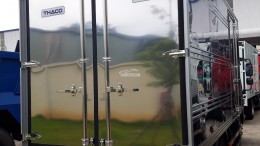 bán xe tải Thaco Ollin 360 máy cơ 2,15 tấn thùng dài 4,25m có máy lạnh cabin