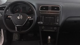 Xe Volkswagen Polo sedan