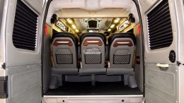 Ford Transit Dcar X - Plus đời 2018, dòng xe 10 chỗ hạng thương gia phiên bản nâng cấp
