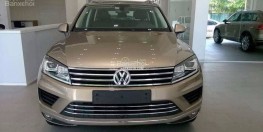 Bán Volkswagen Touareg , màu vàng cát duy nhất tại Nha Trang, có sẳn giao ngay