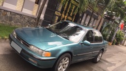 Bán em Honda Accord màu xanh sx 1993 xe còn rất đẹp