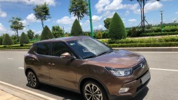 Bán xe Ssangyong Tivoli tự động 2017 nâu fulloption