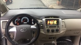 Bán xe Toyota Innova E số sàn 2016 màu bạc