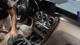 bán xe Mercedes GLC250 2016 màu đỏ/nội thất màu kem
