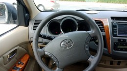 Cần bán xe Toyota Fortuner đời 2010 số tự động, máy xăng 2 cầu