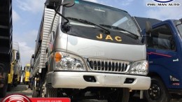 Xe tải JAC 2t4 thùng dài 3m7-Giao xe tận nhà.