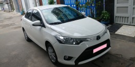 Bán xe Toyota Vios 2017 số sàn màu trắng