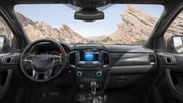 Ford Everest Biturbo 2018 4WD 2.0 giá tốt 
