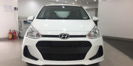 Hyundai Grand I10 1.2 MT màu trắng xe có sẵn giao ngay, giá KM cực hấp dẫn, hỗ trợ vay trả góp ls ưu đãi.LH:0903175312
