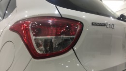 Hyundai Grand I10 1.2 MT màu trắng xe có sẵn giao ngay, giá KM cực hấp dẫn, hỗ trợ vay trả góp ls ưu đãi.LH:0903175312