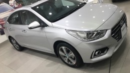 Hyundai Accent AT Full Option màu bạc xe có sẵn giao ngay, giá KM cực hấp dẫn, hỗ trợ vay trả góp ls ưu đãi.LH:0903175312