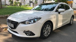 Mazda 3 1.5AT 2016 màu trắng xe đẹp như mới
