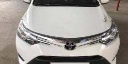 Cần bán xe Toyota Vios 2016 tự động đk cuối 2016 máy trắng,