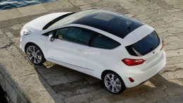 Ford fiesta 1.0 màu trắng, giao  ngay. Giá cạnh tranh