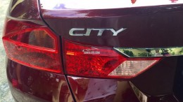 Honda City 1.5 AT số tự động màu đỏ cuối 2017