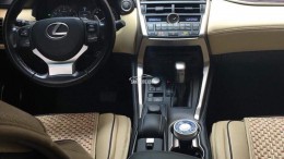 Bán Lexus Nx200t 2015 màu bạc xe gia đình ít đi như mới