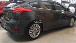 Ford Focus 2018 - Giá tốt thị trường - đủ màu - giao ngay tháng 11,12