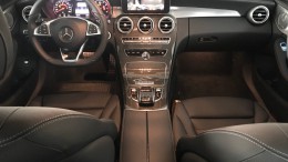 Bán xe Mercedes C300 Xanh cũ - lướt 8/2018 Chính hãng.