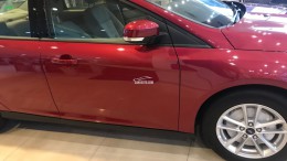 Ford Focus 2018 giảm giá tiền mặt kèm quà tặng, liên hệ: 0902 724 140