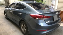 Bán Hyundai Elantra số sàn xanh độc 2017 Đk 2018 xe mới hơn cả mới