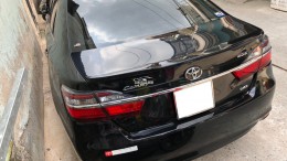 bán xe Toyota Camry 2018 màu đen long lanh, xe nhà sử dụng