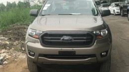 Ford Ranger XLS Số tự động mới 100% nhập khẩu Thái Lan giao xe ngay ! Ưu đãi nắp thùng.