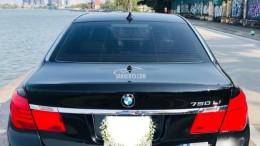 Em bán xe BMW 750Li đời 2010 màu đen lịch lãm, nội thất kem sang trọng