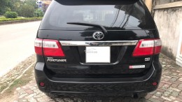 Cần bán Toyota Fortuner 2.5 G 2011, màu đen, 1 chủ hàng cực tuyển