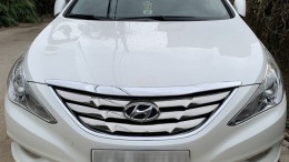 Hyundai Sonata 2.0AT nhập khẩu nguyên chiếc từ Hàn Quốc
