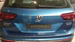 Bán xe Volkswagen Tiguan Allspace, màu XANH DƯƠNG, xe nhập khẩu nguyên chiếc