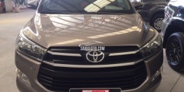 Bán xe Toyota Innova G tự động, màu đồng 2016