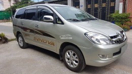 Cần bán gấp Toyota Innova 2007 ,xe số sàn màu bạc,mới keng