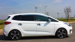 Bán Kia Rondo 2016 GAT màu trắng xe đẹp nguyên thủy