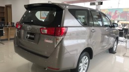 Bán Toyota Innova E số sàn + Giảm Tiền Mặt