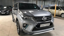 Bán xe Toyota Fortuner 2.7V 2017 , 2 cầu , có hỗ trợ trả góp , giá TL