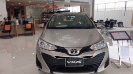 Cần Bán Toyota Vios E Nâu Vàng - Giá hấp dẫn