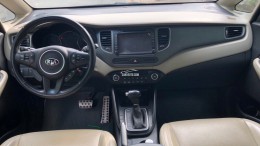 Cần bán xe Kia Rondo 2.0 GAT 2017 , có hỗ trợ trả góp, fix giá mạnh cho AE thiện chí