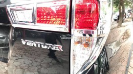 Bán Xe Toyota Innova Ventuner 2017 tự động màu đen xe đẹp cực kỳ