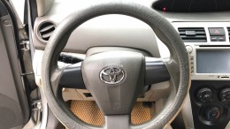 Bán Toyota Vios 1.5 E đời 2013, màu bạc, 405 triệu. Nói k với Limo taxi