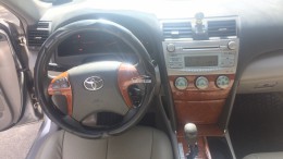Toyota Camry 2.4le đời 2008 màu bạc nhập Mỹ nguyên con