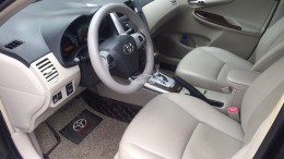 Bán Toyota Altis 2011 tự động 2.0 màu đen full