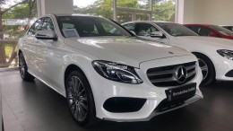 Mercedes-Benz C300 2017 (trắng) chính hãng  đã qua sử dụng