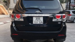 Bán Toyota Fortuner 2.7V AT 2016 chính chủ đi từ đầu còn rất mới