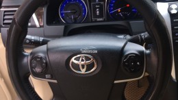 Bán xe Toyota Camry 2.0E 2016, xe chính chủ đi ít nên còn rất mới