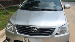 Bán xe Toyota Innova cuối 2012 2.0E số sàn xe gia đình chỉnh chủ không kinh doanh