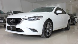 Cần bán Mazda 6 2018 2.0 at bản prium, Odo: 27.000 km, xe màu trắng tinh tươm