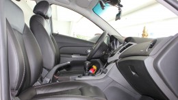 Cần bán Chevrolet Cruze LT đời 2017 giá rẻ bất ngờ