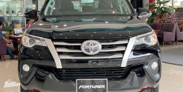 Fortuner 2.4 Diesel MT mới, giao ngay