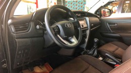 Toyota Fortuner 2.4 Diesel MT mới, đủ màu, giá tốt